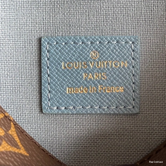Cheap FÉLICIE POCHETTE LOUIS VUITTON 0822